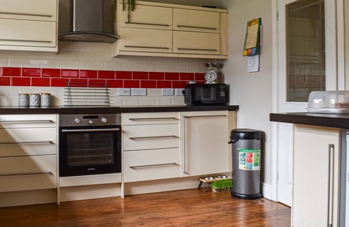 Walton on the Naze Cottage | 5 bedroom accommodation in Walton-on-the-Naze