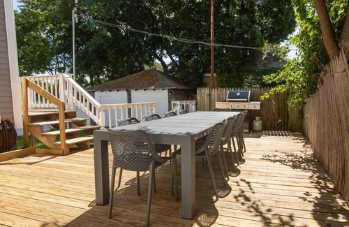 Medford House | 5 Bedroom Historic Home minutes to Boston!