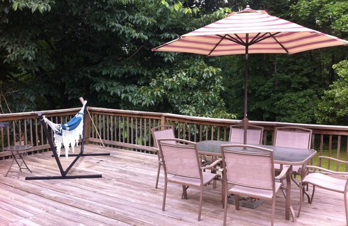 Johnson House | 5 bedroom home for a quiet vacation in beautiful Northwest Arkansas