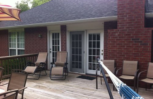 Johnson House | 5 bedroom home for a quiet vacation in beautiful Northwest Arkansas