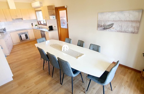 Berkeley House | 5-bedroom house with panoramic lake views