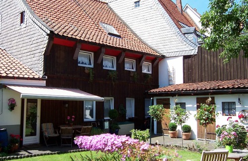 Goslar Old Town House | 5 bedrooms, quiet town location, garden, 2 parking spaces, 200m to market square