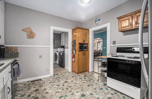 Ludington House | 5 BR, 2 BA home in Downtown Ludington, Sleeps 14.