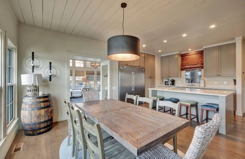 Crane Hill House | 5 BR 4.5 BA Largest house Gated neighborhood, Private dock, Few Steps,