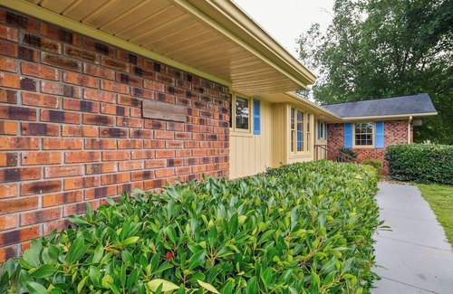 Myrtle Beach Cottage | 5 Mi to Boardwalk: Myrtle Beach Home Near Golfing