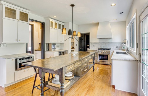 York House | 5 Mi to Dtwn York: Spacious Family Home