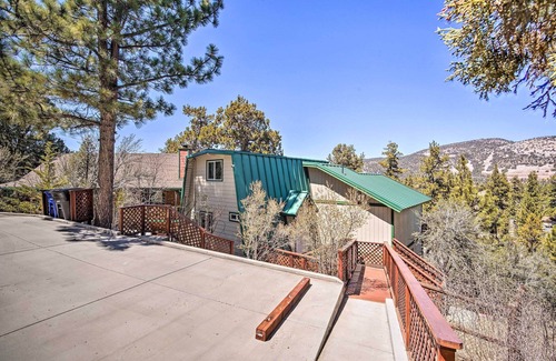 Big Bear City Cottage | 5 Mi to Snow Summit: Cabin w/Deck & Fireplace