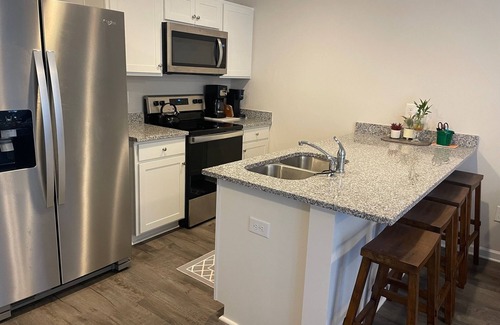 Pendleton House | 5 Miles from Clemson - Great for all the games - New 3/3 Townhome