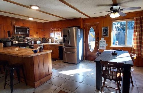 Grayland House | 5 Min Walk to Beach- Kid/Dog Friendly- Fenced Yard - Fire Pit - Private - FUN!