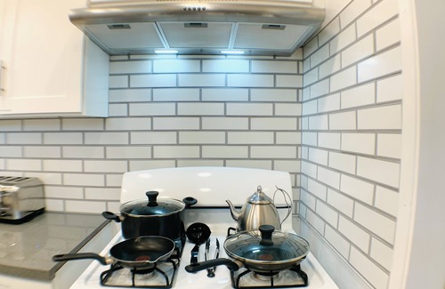 Bakersfield House | 5 min Walk to Panorama Bluffs! Preserve Trails Family-sized House 5 Beds Sleep 9