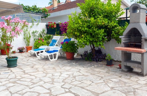 Meljine Apartment | 5 min Walk to the Beach, Wi-Fi, Aircon, Parking, family friendly