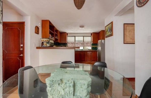 Downtown Cancun Villa | 5 minutes from the beach esidencia in Cancun, Mexico 🏡