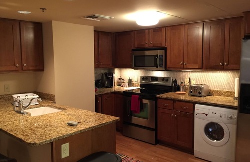 Central Oklahoma City Apartment | 5 minutes from Zoo, Museums, conventions Thunder basketball in Midtown Landmark