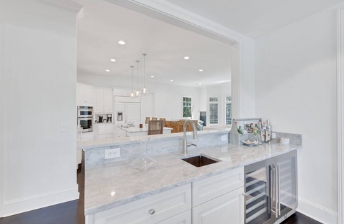 Vanderhorst Plantation House | 5 Night Min! Kiawah Luxury w/Pool, World Class Beach, Golf and Tennis!