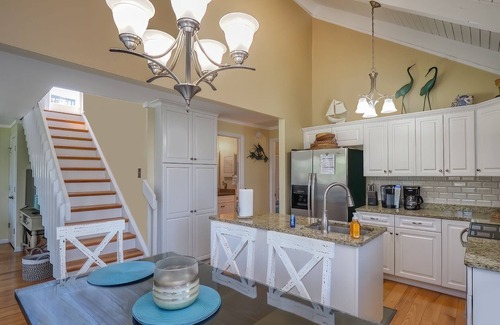 Sealoft Villas House | 5-Star Cottage w/Golf Views! Close to Beach, Neighborhood Pool! Amenity Cards!