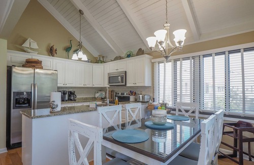 Sealoft Villas House | 5-Star Cottage w/Golf Views! Close to Beach, Neighborhood Pool! Amenity Cards!