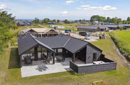 Hasmark Strand House | 5 star holiday home in Otterup