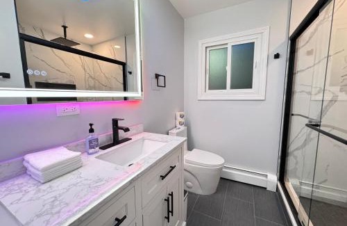 Des Plaines Villa | 5 Star Luxury Stay Near Chicago O'hare