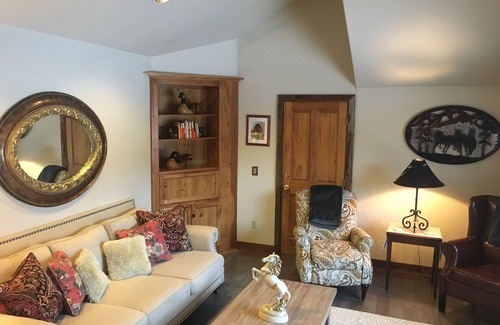Ridgway House | 5-Star Ranch Guesthouse on 56 Beautiful Acres Beside Uncompaghre River
