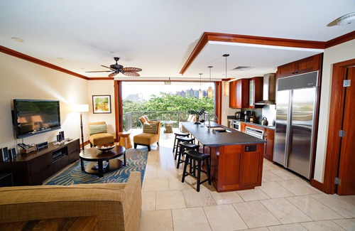 Ko Olina Villa | 5-star. Rave reviews. Stunning lanai. Ocean & mountain views. Newly refurnished