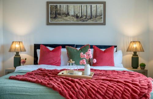 Newham House | 5 star - Stylish 2 Bed Home in London -ExCel, City Airport