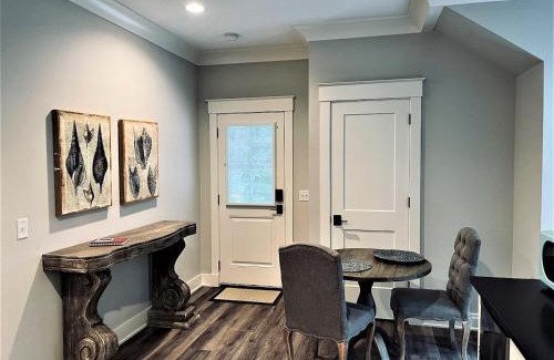 Olde Town Apartment | 50 Stock Farm Rd - Charming Old Town Bluffton