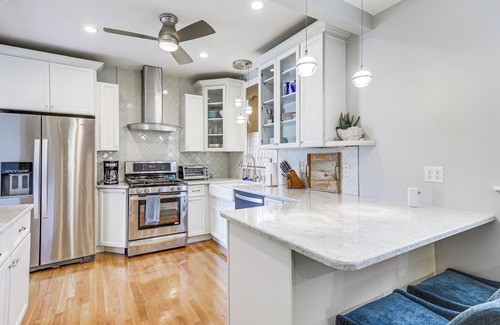 Winthrop Apartment | 50 Yards to Short Beach: Ocean-View Apt w/Deck!