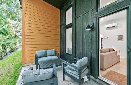 Thiensville House | 500 House - Unit A townhouse