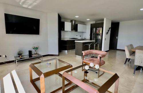 El Castillo Apartment | 502 in El Poblado hills modern & spacious