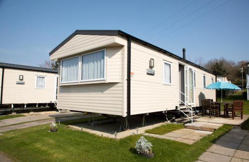 Hamworthy House | 51 Lytchett Bay View, 3 bed, Rockley Park Poole