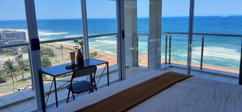 Umdloti Apartment | 511 Umdloti Resort 1 bed beachfront Self catering Apartment Wow sea View