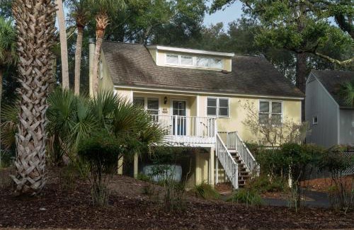 Tarpon Pond House | 528 Tarpon Pond Cottage