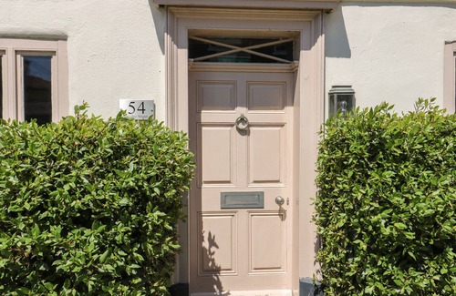 Brigg Cottage | 54 BRIDGE STREET, character holiday cottage, with open fire in Brigg