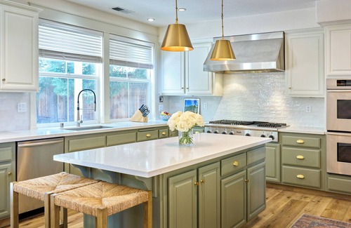 Windsor House | 5BD/5BA Heated Pool+Spa+BBQ: 11min Healdsburg & Alexander Valley