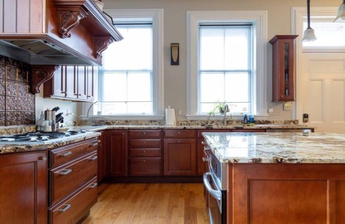 Lafayette Square House | 5BR/4.5BA Victorian Lafayette Manor/ABODEbucks