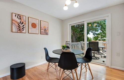 Highlands House | 5BR Family Home in Arvada