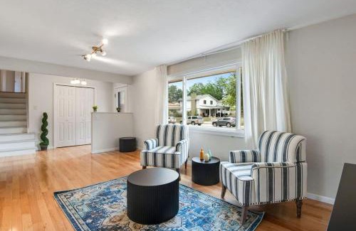 Highlands House | 5BR Family Home in Arvada