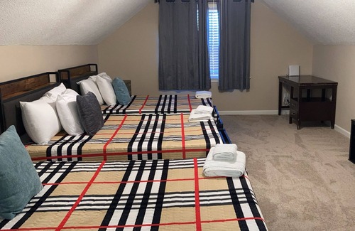 Southwind House | 5BR Haven Newly Furnished Retreat Pool/Playground