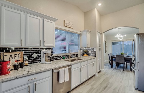 Deer Valley House | 5BR Hideaway w/Heated Pool/Hot Tub/Billiards Table