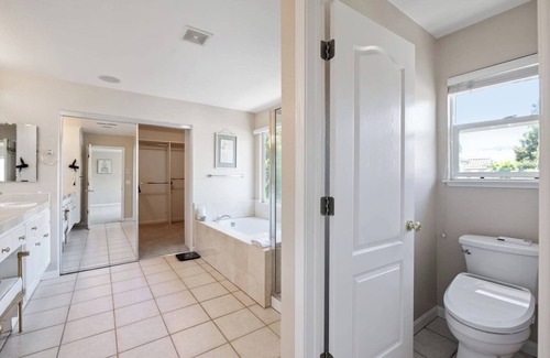 Edenvale House | 5BR Home Modern & Spacious for Business & Family