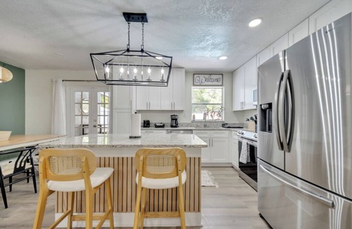 Orlando House | 5BR Home w/Pool & Big Yard Near Universal Studios