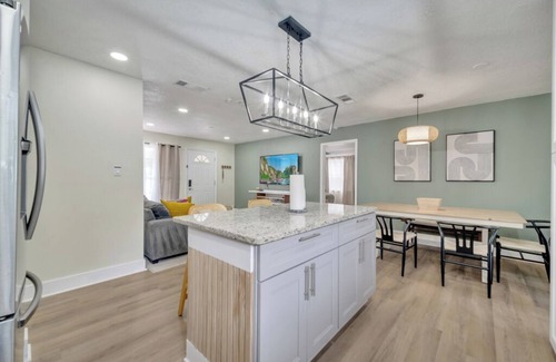 Orlando House | 5BR Home w/Pool & Big Yard Near Universal Studios