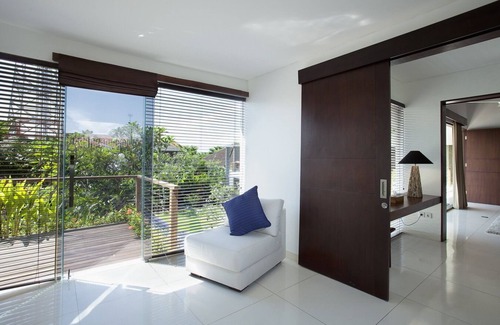 Jimbaran Bay Villa | 5BR Luxury Villa, 9Min Walk To Jimbaran Beach! W/Spacious Swimming Pool!