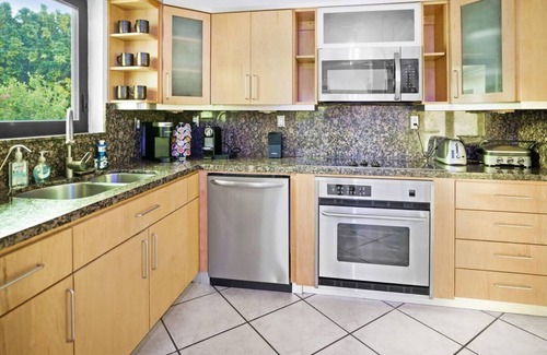 Pinecrest Villa | 5BR Oasis w/Pool & 1 Acre of Land w/BBALL&Soccer