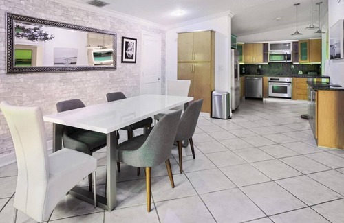 Pinecrest Villa | 5BR Oasis w/Pool & 1 Acre of Land w/BBALL&Soccer