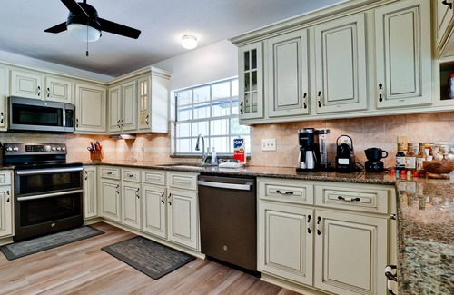 Palma Sola House | 5BR Pool Home Near Beach & IMG Academy