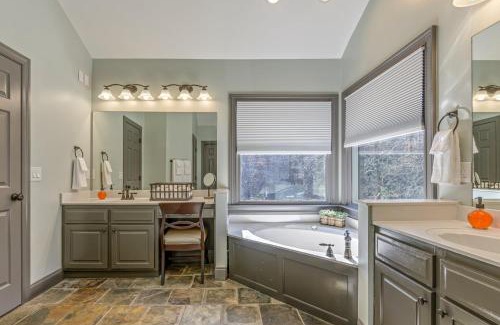 Cartersville House | 5BR With Movie & Game Rooms Near LakePoint PBR