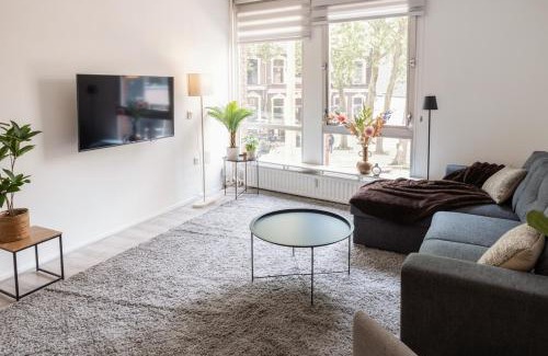 Tilburg Apartment | 5p-home At Best Spot In Town Near Poppodium 013