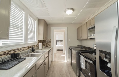 Montgomery House | 6 Bed Cloverdale Charm w/2 Kitchens & Large Yard