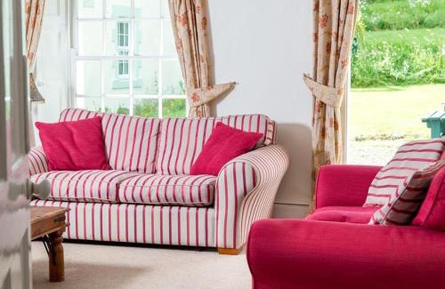 Lamplugh House | 6 Bed in Lamplugh SZ327